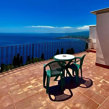 Camere Il Leone Taormina Exteriör bild